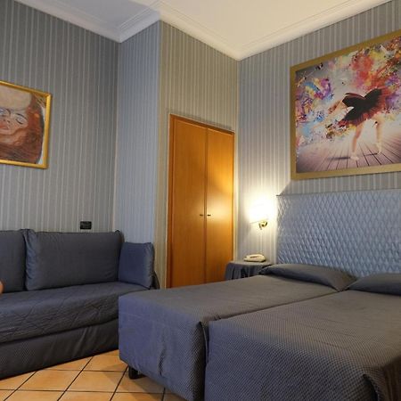 Hotel Lirico Rome Exterior photo
