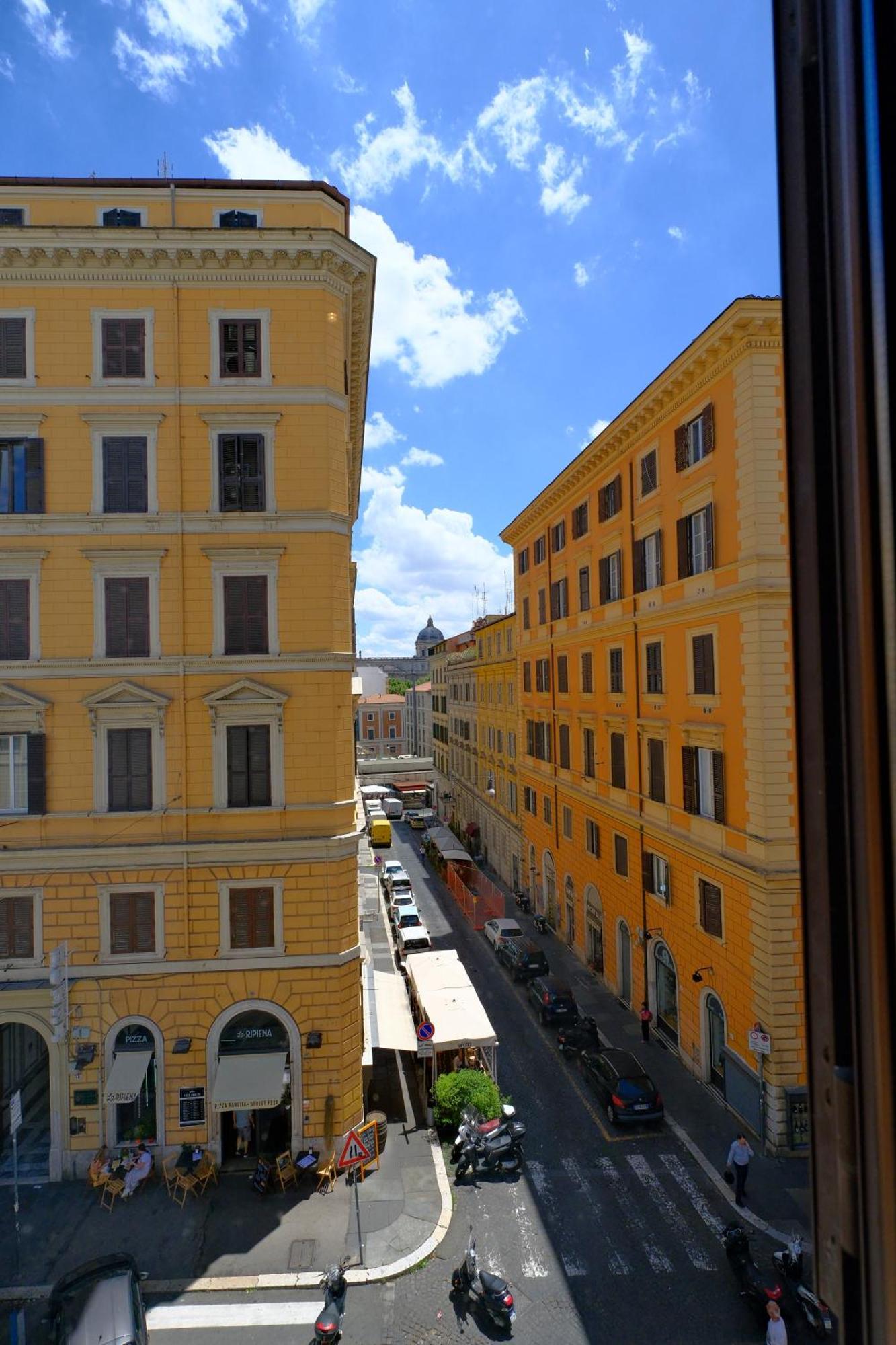 Hotel Lirico Rome Exterior photo